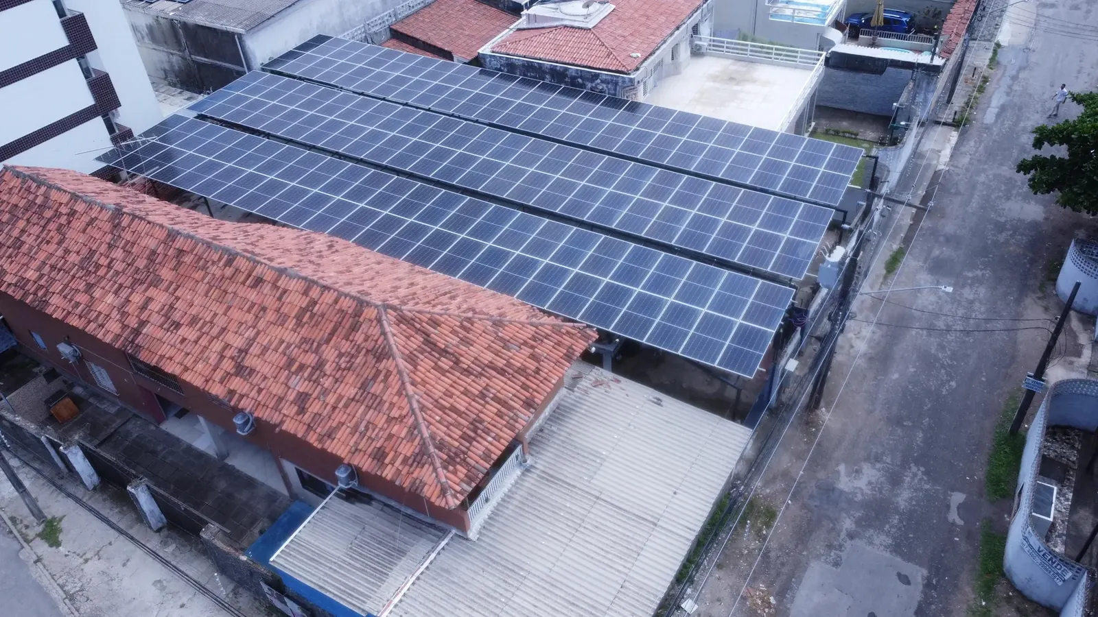 Sistema de grande porte com 160 módulos